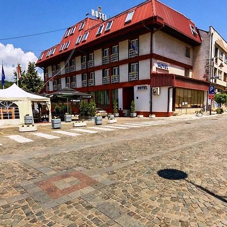 Hotel Sax Balkan Dimitrovgrad Eksteriør billede